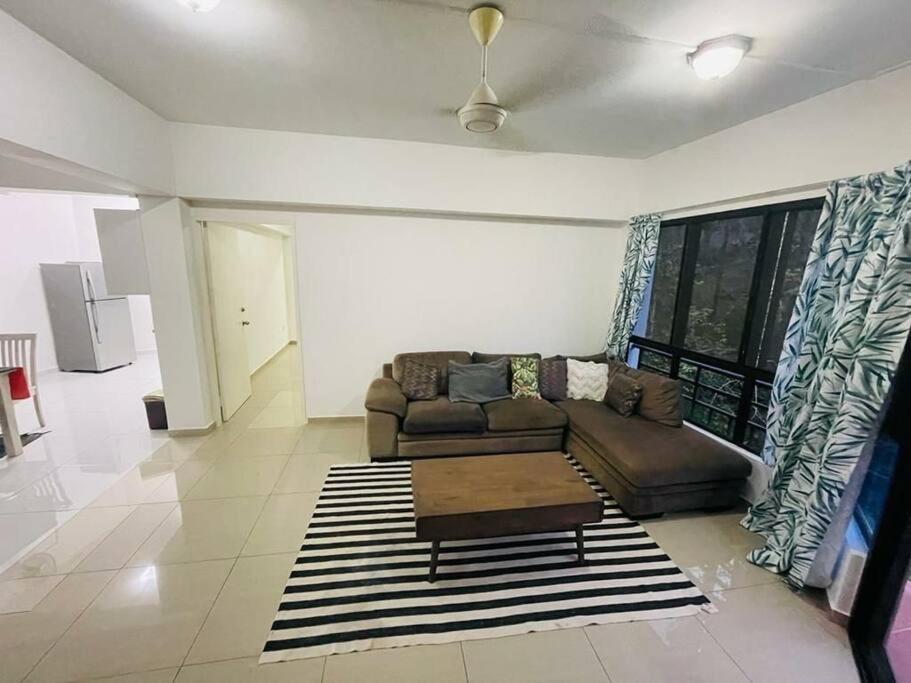 Kk Jungle Hideaway Lovely Apartment 5 Mins Walk To Town Kota Kinabalu Exterior foto